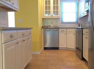 18 Smithfield Ct, Basking Ridge, NJ 07920