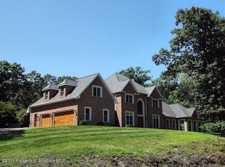3011 Gorham Ter, Clarks Summit, PA 18411