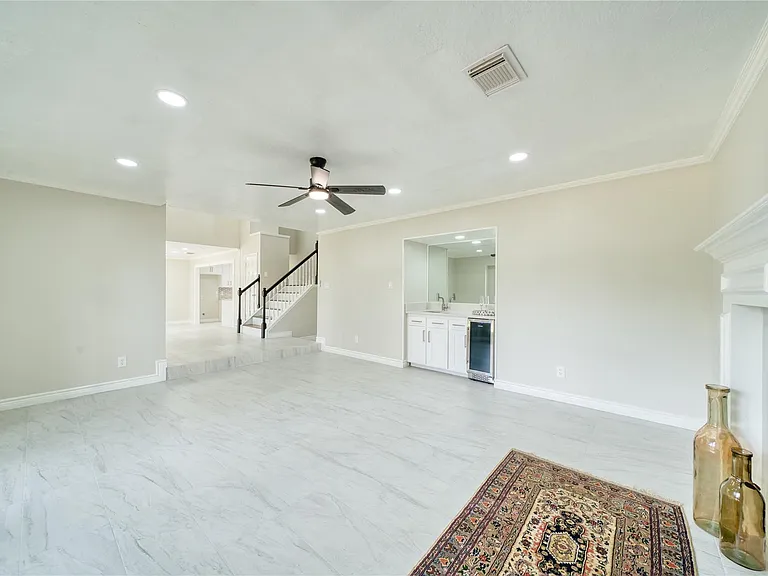 619 Green Belt Dr — Photo 9