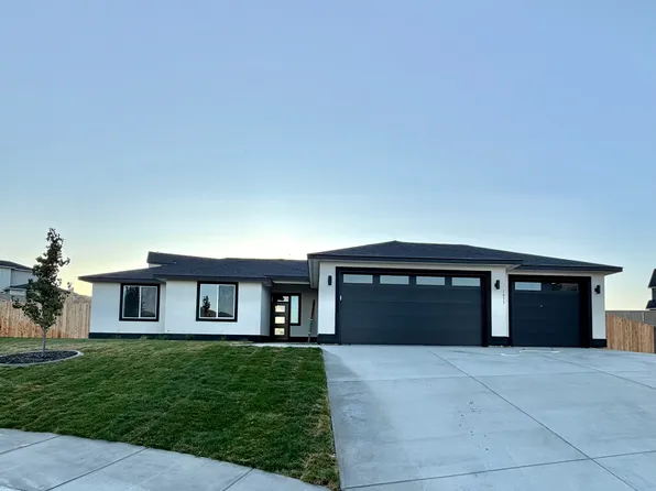 1055 Makah Ct, Richland, WA 99352