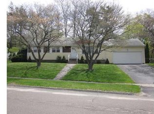 75 Blueberry Ln, Stratford, CT 06614