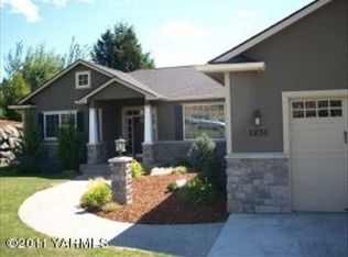 5835 Scenic Ridge Loop, Yakima, WA 98908