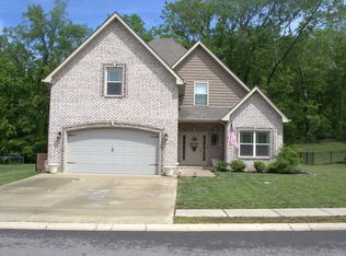 1255 Highgrove Ln, Clarksville, TN 37043