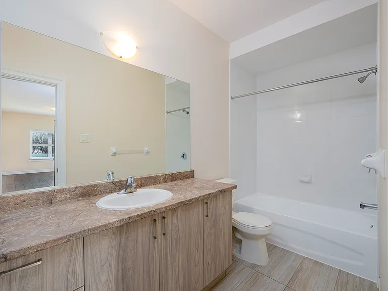 162 Cambridge St N #35 — Photo 24