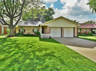 8619 Rambling Rd, Oklahoma City, OK 73132