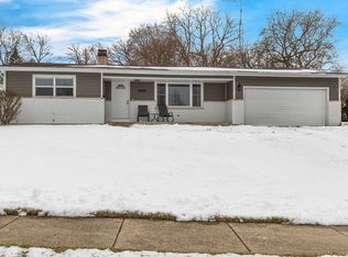 4509 Ashley Dr, McHenry, IL 60050