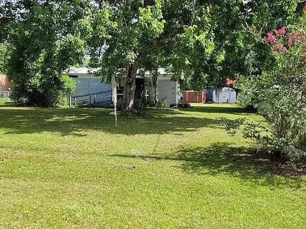 216 Sunland Dr, Satsuma, FL 32189