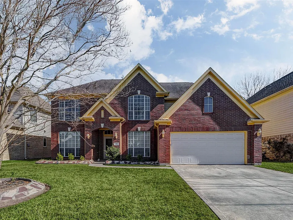155 Perfidia Dr