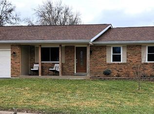 3825 Silver Rdg, Saint Peters, MO 63376