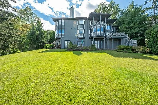 20 Shore Rd — Photo 6