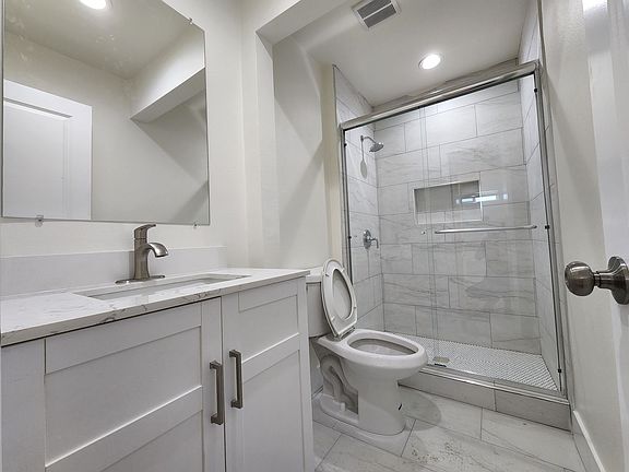 4th image of 7311 Main St #7323