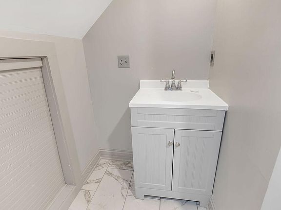 2nd image of 33 S Monroe Ave #6