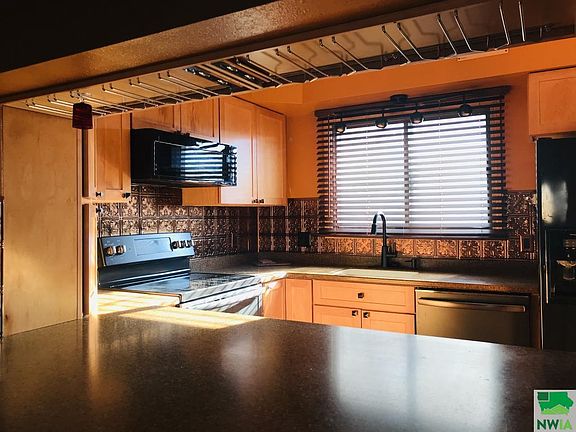 4th image of 2912 S Cedar St APT 5