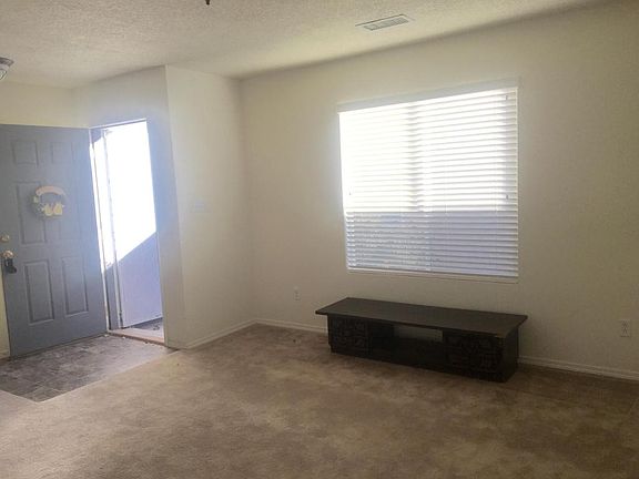 5th image of 2427 Woodhill Dr NW
