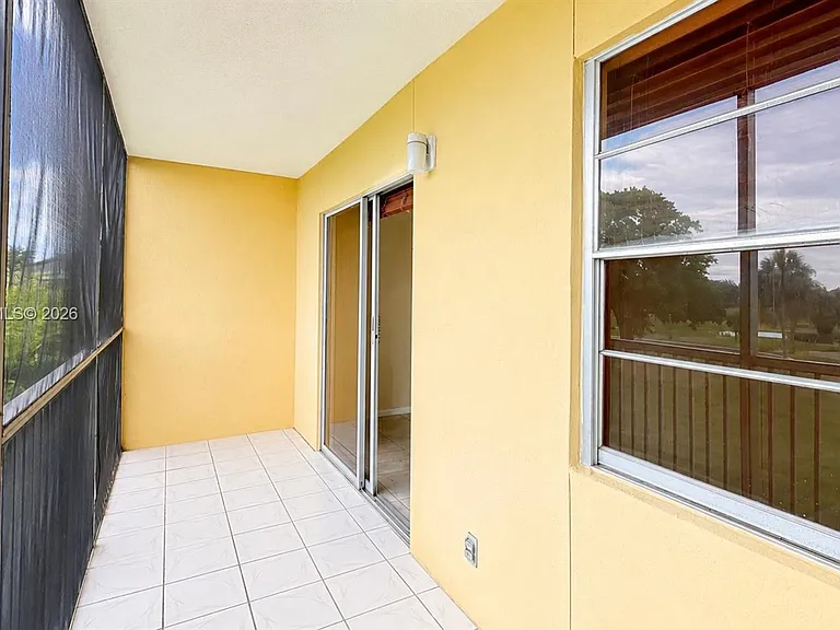 301 SW 135th Ave #317C — Photo 15