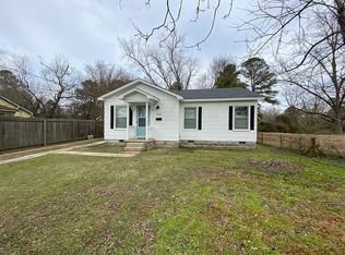 1138 Gordon St, Camden, AR 71701