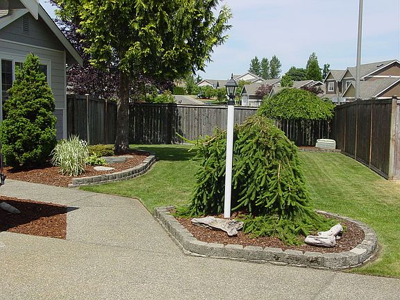 3rd image of 16608 135th Ave E