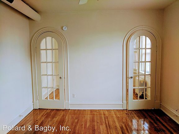 5th image of 905 N Belmont Ave APT 3