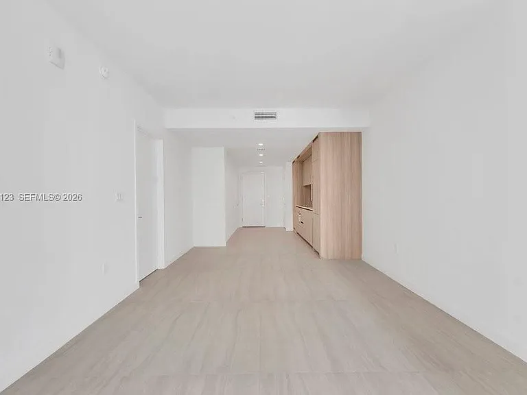 77 SE 5th St #1711 — Photo 7
