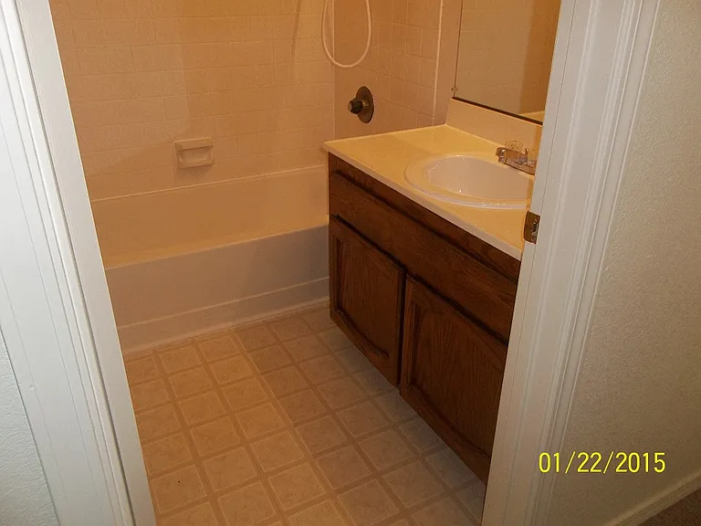 8124 Pinefield Dr — Photo 12