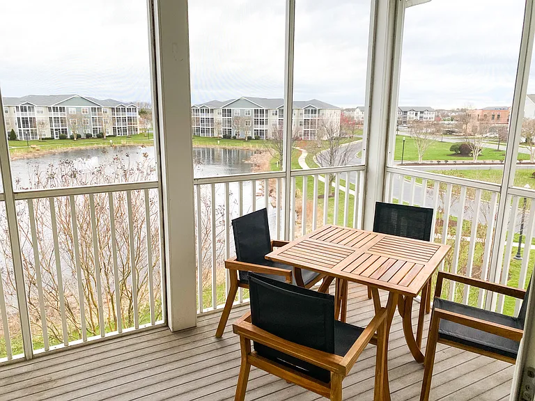 Screened in porch