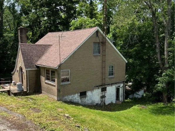 401 Summit Ave, Jeannette, PA 15644
