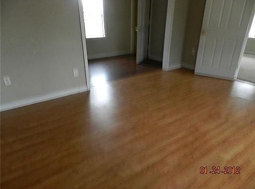 2nd image of 4124 2nd St