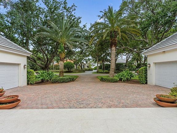 3rd image of 331 Shores Dr