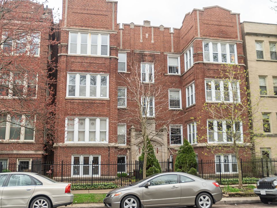 1st image of 1633 W Estes Ave #3W