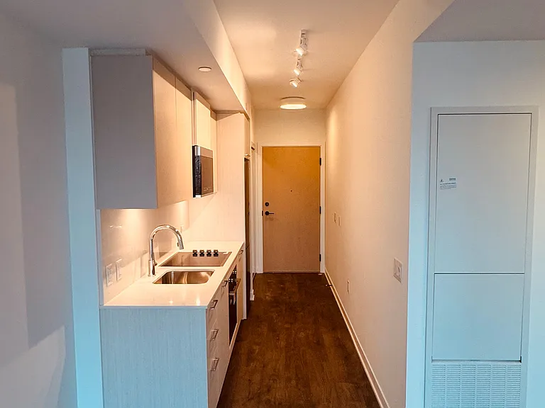 10 Oak St #1001 — Photo 5