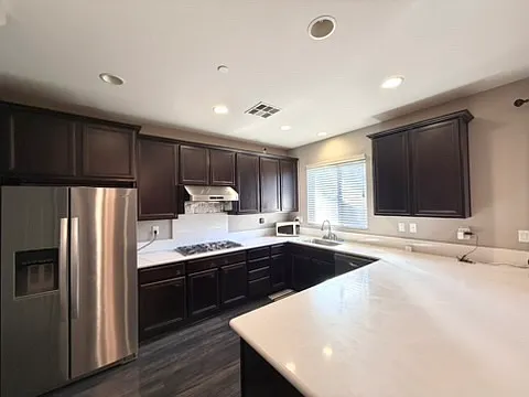 17658 W Murphy Ln — Photo 3