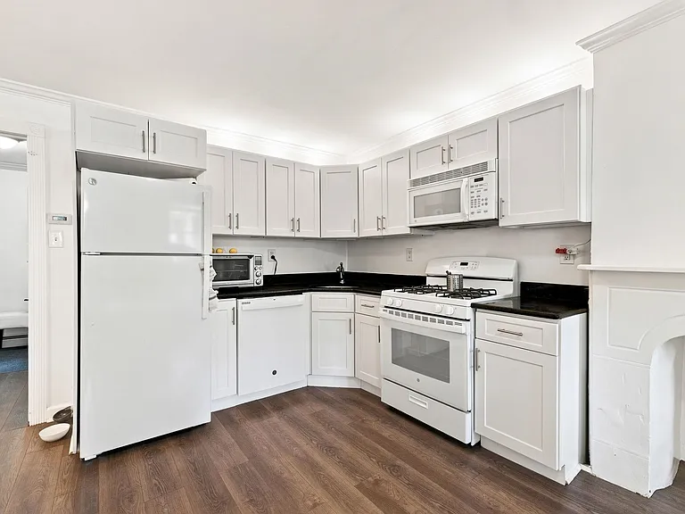 138 Chestnut Ave #1 — Photo 6