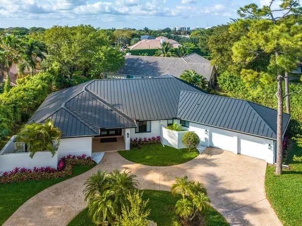 4235 St Charles Way, Boca Raton, FL 33434