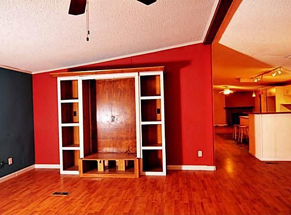 3rd image of 2884 County Road 136