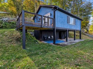 150 Log Cabin Ln, Roan Mountain, TN 37687