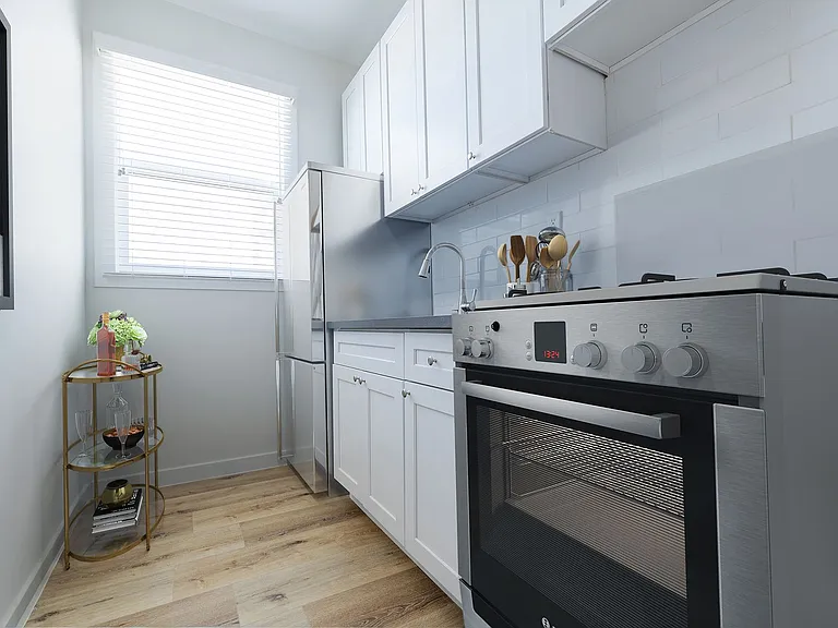 South Kenmore Apartments — Photo 15