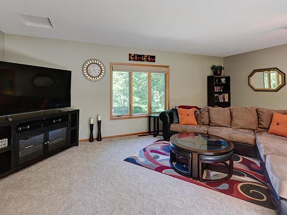 5th image of 16629 Isanti Cir NE