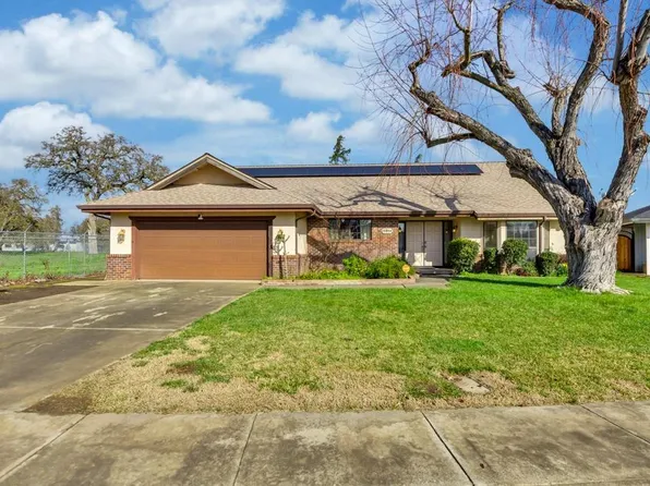 13819 Mary Ann Way, Lockeford, CA 95237