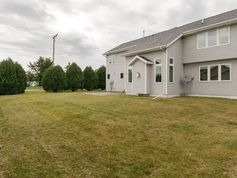 7329 Walden Rd NE — Photo 24