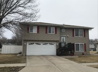 115 E Paul St, Hastings, NE 68901