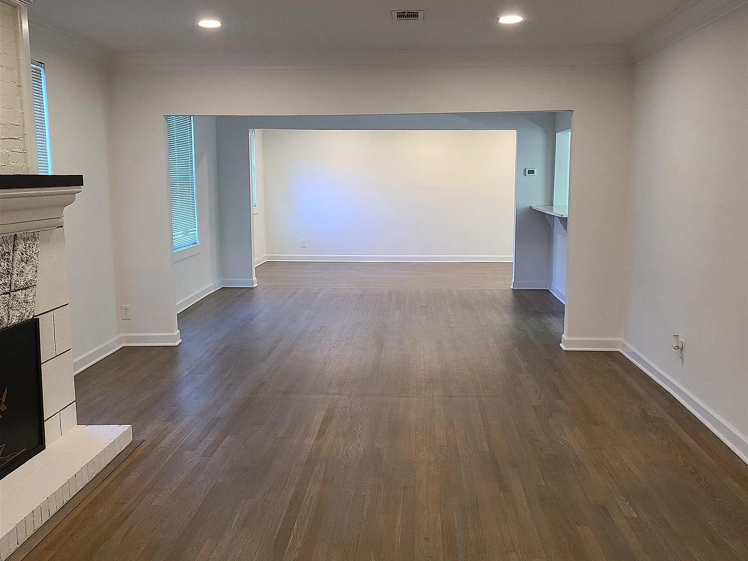 4 bed, 2777 sqft, $2,195 — Photo 2