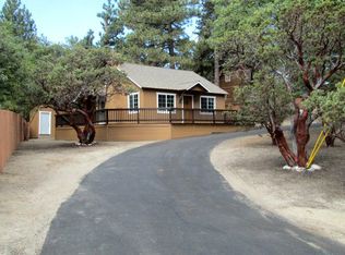 52901 Overlook Dr, Idyllwild, CA 92549