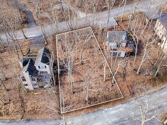3rd image of 421 Blackrock Dr
