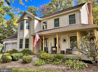 9819 Westwood Manor Ct, Burke, VA 22015