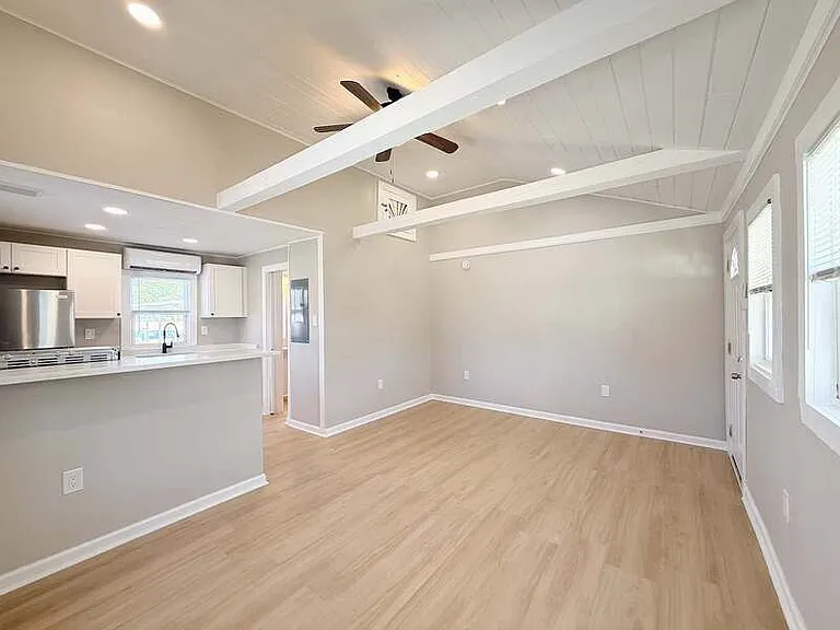 13207 3rd St E #6 — Photo 10