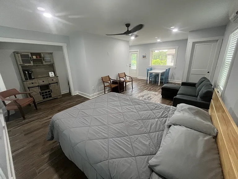 541 S Shore Dr — Photo 17