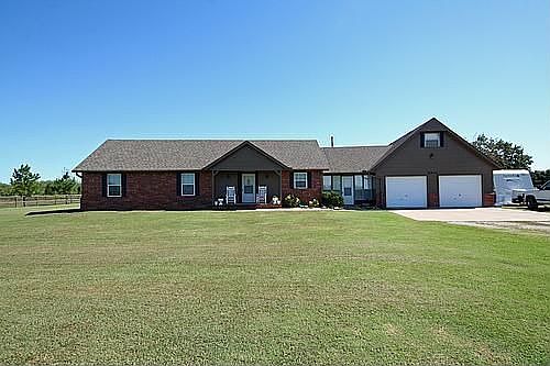 Immaculate Ranch Style Home on Acre Lot