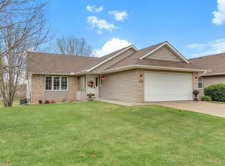 1735 Carleton Dr, Hastings, MN 55033