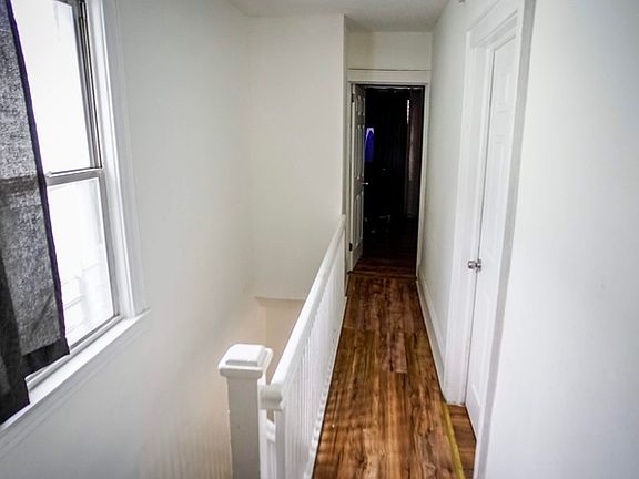 3rd image of 15023 119th Ave