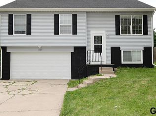 13522 S 31st St, Bellevue, NE 68123